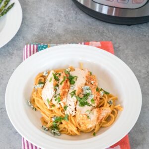 Buffalo Chicken Pasta in the Instant Pot